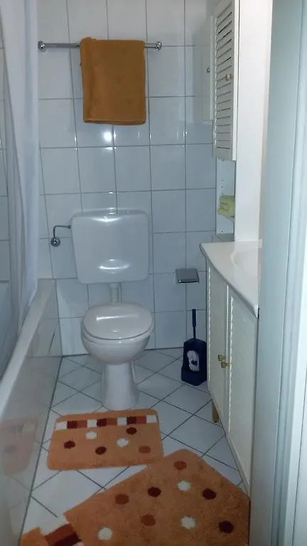 Easy-Bedsit Apartment 1 Düsseldorf