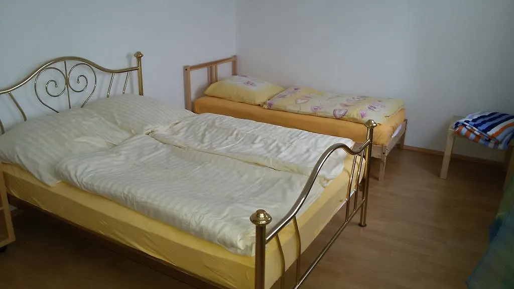 Easy-Bedsit Apartment 1 Düsseldorf Almanya
